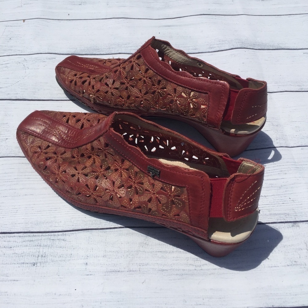 Pikolinos Romana Leather Slingback Loafer